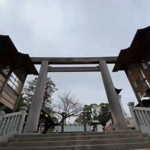 伊勢山皇大神宮の{uncategorized: "未分類", other: "その他", undefined: "問題あり", building: "その他建物", grave: "お墓", sacred_gate: "鳥居", guardian: "狛犬", statue: "像", buddha: "仏像", history: "歴史", nature: "自然", garden: "庭園", animal: "動物", pagoda: "塔", temizu: "手水舎", mountain_gate: "山門・神門", sanctuary: "本殿・本堂", subordinate: "末社・摂社", art: "芸術", scenery: "景色", jizo: "地蔵", ema: "絵馬", goshuin: "御朱印", omikuji: "おみくじ", items: "授与品その他", amulet: "お守り", goshuincho: "御朱印帳", eats: "食事", festival: "お祭り", votive_dance: "神楽", shichigosan: "七五三参", wedding: "結婚式", experience: "体験その他", initially: "初詣", around: "周辺", anti_infection: "感染症対策"}