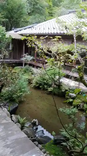 高山寺の庭園