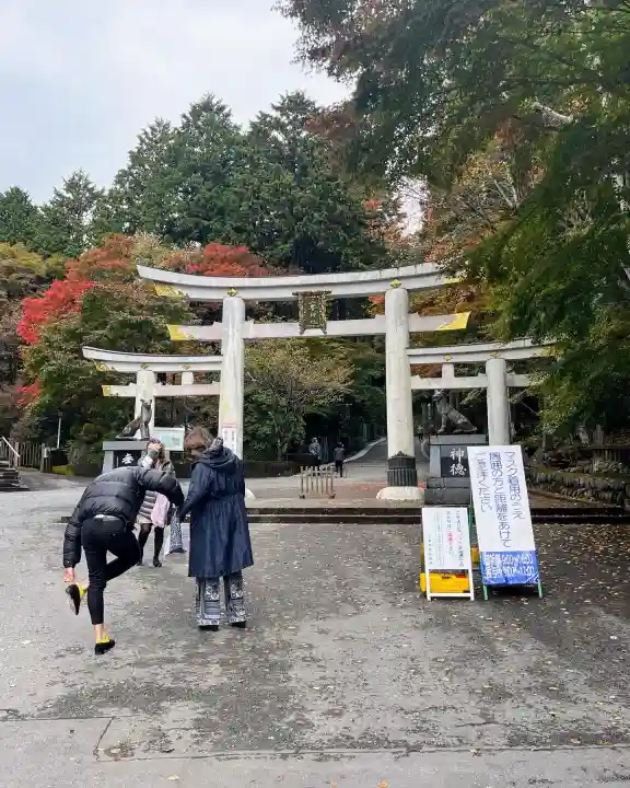 三峯神社の{uncategorized: "未分類", other: "その他", undefined: "問題あり", building: "その他建物", grave: "お墓", sacred_gate: "鳥居", guardian: "狛犬", statue: "像", buddha: "仏像", history: "歴史", nature: "自然", garden: "庭園", animal: "動物", pagoda: "塔", temizu: "手水舎", mountain_gate: "山門・神門", sanctuary: "本殿・本堂", subordinate: "末社・摂社", art: "芸術", scenery: "景色", jizo: "地蔵", ema: "絵馬", goshuin: "御朱印", omikuji: "おみくじ", items: "授与品その他", amulet: "お守り", goshuincho: "御朱印帳", eats: "食事", festival: "お祭り", votive_dance: "神楽", shichigosan: "七五三参", wedding: "結婚式", experience: "体験その他", initially: "初詣", around: "周辺", anti_infection: "感染症対策"}