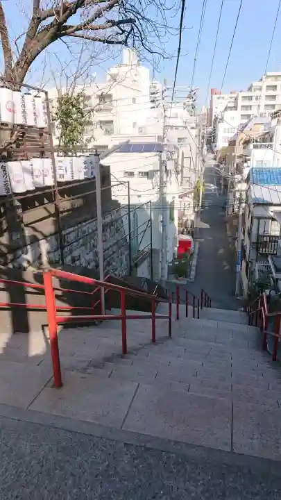 須賀神社の{uncategorized: "未分類", other: "その他", undefined: "問題あり", building: "その他建物", grave: "お墓", sacred_gate: "鳥居", guardian: "狛犬", statue: "像", buddha: "仏像", history: "歴史", nature: "自然", garden: "庭園", animal: "動物", pagoda: "塔", temizu: "手水舎", mountain_gate: "山門・神門", sanctuary: "本殿・本堂", subordinate: "末社・摂社", art: "芸術", scenery: "景色", jizo: "地蔵", ema: "絵馬", goshuin: "御朱印", omikuji: "おみくじ", items: "授与品その他", amulet: "お守り", goshuincho: "御朱印帳", eats: "食事", festival: "お祭り", votive_dance: "神楽", shichigosan: "七五三参", wedding: "結婚式", experience: "体験その他", initially: "初詣", around: "周辺", anti_infection: "感染症対策"}