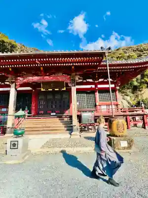 那古寺の{uncategorized: "未分類", other: "その他", undefined: "問題あり", building: "その他建物", grave: "お墓", sacred_gate: "鳥居", guardian: "狛犬", statue: "像", buddha: "仏像", history: "歴史", nature: "自然", garden: "庭園", animal: "動物", pagoda: "塔", temizu: "手水舎", mountain_gate: "山門・神門", sanctuary: "本殿・本堂", subordinate: "末社・摂社", art: "芸術", scenery: "景色", jizo: "地蔵", ema: "絵馬", goshuin: "御朱印", omikuji: "おみくじ", items: "授与品その他", amulet: "お守り", goshuincho: "御朱印帳", eats: "食事", festival: "お祭り", votive_dance: "神楽", shichigosan: "七五三参", wedding: "結婚式", experience: "体験その他", initially: "初詣", around: "周辺", anti_infection: "感染症対策"}