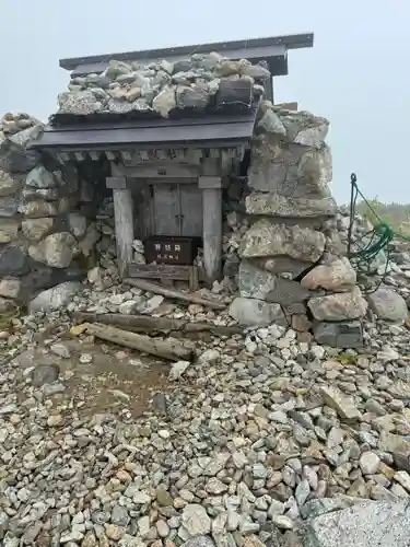 雄山神社峰本社の末社・摂社