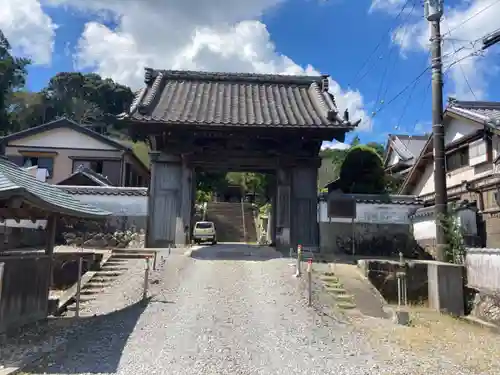 法蔵寺の山門