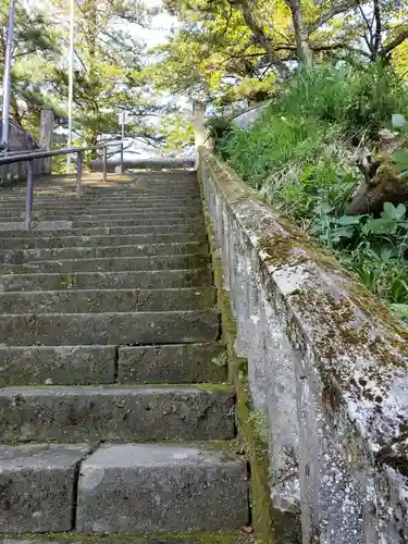 春日山神社の建物その他