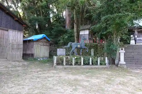 海津天神社の像