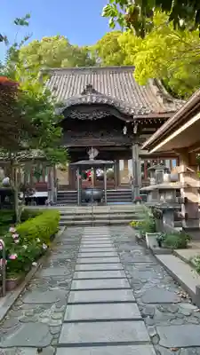 真福寺の本殿・本堂