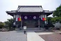 西蓮寺の本殿・本堂