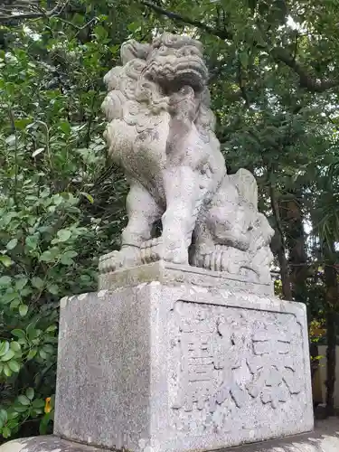 引馬神社の狛犬