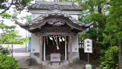 八剱八幡神社の末社・摂社