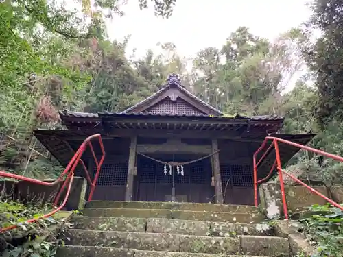八幡神社の本殿・本堂