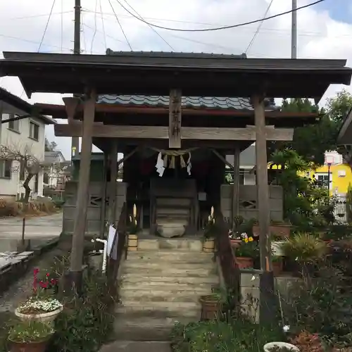 西鶴甲斐神社の本殿・本堂
