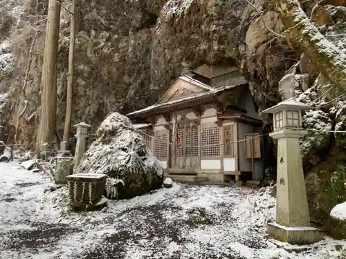 桜松神社の本殿