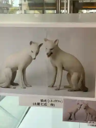 武蔵野坐令和神社の{uncategorized: "未分類", other: "その他", undefined: "問題あり", building: "その他建物", grave: "お墓", sacred_gate: "鳥居", guardian: "狛犬", statue: "像", buddha: "仏像", history: "歴史", nature: "自然", garden: "庭園", animal: "動物", pagoda: "塔", temizu: "手水舎", mountain_gate: "山門・神門", sanctuary: "本殿・本堂", subordinate: "末社・摂社", art: "芸術", scenery: "景色", jizo: "地蔵", ema: "絵馬", goshuin: "御朱印", omikuji: "おみくじ", items: "授与品その他", amulet: "お守り", goshuincho: "御朱印帳", eats: "食事", festival: "お祭り", votive_dance: "神楽", shichigosan: "七五三参", wedding: "結婚式", experience: "体験その他", initially: "初詣", around: "周辺", anti_infection: "感染症対策"}