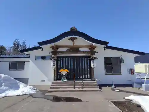 照明寺の本殿・本堂