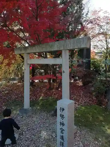 四柱神社の鳥居