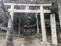 布施神社の{uncategorized: "未分類", other: "その他", undefined: "問題あり", building: "その他建物", grave: "お墓", sacred_gate: "鳥居", guardian: "狛犬", statue: "像", buddha: "仏像", history: "歴史", nature: "自然", garden: "庭園", animal: "動物", pagoda: "塔", temizu: "手水舎", mountain_gate: "山門・神門", sanctuary: "本殿・本堂", subordinate: "末社・摂社", art: "芸術", scenery: "景色", jizo: "地蔵", ema: "絵馬", goshuin: "御朱印", omikuji: "おみくじ", items: "授与品その他", amulet: "お守り", goshuincho: "御朱印帳", eats: "食事", festival: "お祭り", votive_dance: "神楽", shichigosan: "七五三参", wedding: "結婚式", experience: "体験その他", initially: "初詣", around: "周辺", anti_infection: "感染症対策"}
