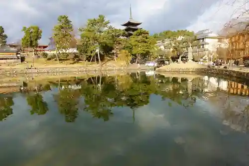 漢國神社の庭園