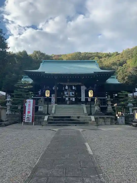 白國神社の本殿・本堂