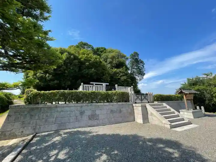 天武天皇・持統天皇陵(檜隈大内陵)(奈良県)