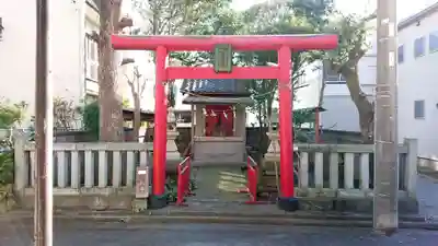魅稲荷神社の鳥居