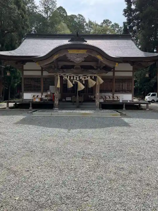 高岡神社の{uncategorized: "未分類", other: "その他", undefined: "問題あり", building: "その他建物", grave: "お墓", sacred_gate: "鳥居", guardian: "狛犬", statue: "像", buddha: "仏像", history: "歴史", nature: "自然", garden: "庭園", animal: "動物", pagoda: "塔", temizu: "手水舎", mountain_gate: "山門・神門", sanctuary: "本殿・本堂", subordinate: "末社・摂社", art: "芸術", scenery: "景色", jizo: "地蔵", ema: "絵馬", goshuin: "御朱印", omikuji: "おみくじ", items: "授与品その他", amulet: "お守り", goshuincho: "御朱印帳", eats: "食事", festival: "お祭り", votive_dance: "神楽", shichigosan: "七五三参", wedding: "結婚式", experience: "体験その他", initially: "初詣", around: "周辺", anti_infection: "感染症対策"}