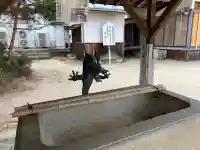 岩国護国神社の{uncategorized: "未分類", other: "その他", undefined: "問題あり", building: "その他建物", grave: "お墓", sacred_gate: "鳥居", guardian: "狛犬", statue: "像", buddha: "仏像", history: "歴史", nature: "自然", garden: "庭園", animal: "動物", pagoda: "塔", temizu: "手水舎", mountain_gate: "山門・神門", sanctuary: "本殿・本堂", subordinate: "末社・摂社", art: "芸術", scenery: "景色", jizo: "地蔵", ema: "絵馬", goshuin: "御朱印", omikuji: "おみくじ", items: "授与品その他", amulet: "お守り", goshuincho: "御朱印帳", eats: "食事", festival: "お祭り", votive_dance: "神楽", shichigosan: "七五三参", wedding: "結婚式", experience: "体験その他", initially: "初詣", around: "周辺", anti_infection: "感染症対策"}