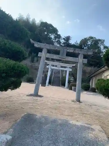 烏帽子岩神社の鳥居