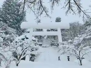 土津神社|こどもと出世の神さまの鳥居(2021年01月08日(金) 10時57分04秒投稿)