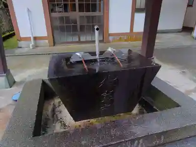 神場山神社の手水舎