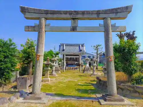 西春日社（今村）の鳥居