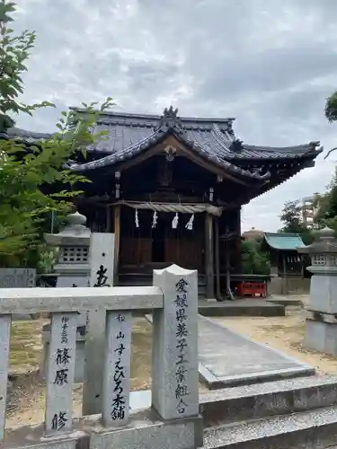 湯神社の末社・摂社