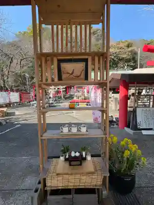 徳島眉山天神社の{uncategorized: "未分類", other: "その他", undefined: "問題あり", building: "その他建物", grave: "お墓", sacred_gate: "鳥居", guardian: "狛犬", statue: "像", buddha: "仏像", history: "歴史", nature: "自然", garden: "庭園", animal: "動物", pagoda: "塔", temizu: "手水舎", mountain_gate: "山門・神門", sanctuary: "本殿・本堂", subordinate: "末社・摂社", art: "芸術", scenery: "景色", jizo: "地蔵", ema: "絵馬", goshuin: "御朱印", omikuji: "おみくじ", items: "授与品その他", amulet: "お守り", goshuincho: "御朱印帳", eats: "食事", festival: "お祭り", votive_dance: "神楽", shichigosan: "七五三参", wedding: "結婚式", experience: "体験その他", initially: "初詣", around: "周辺", anti_infection: "感染症対策"}