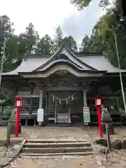 岡谷稲荷神社の本殿