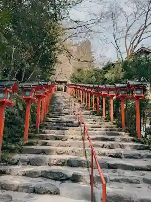 貴船神社の{uncategorized: "未分類", other: "その他", undefined: "問題あり", building: "その他建物", grave: "お墓", sacred_gate: "鳥居", guardian: "狛犬", statue: "像", buddha: "仏像", history: "歴史", nature: "自然", garden: "庭園", animal: "動物", pagoda: "塔", temizu: "手水舎", mountain_gate: "山門・神門", sanctuary: "本殿・本堂", subordinate: "末社・摂社", art: "芸術", scenery: "景色", jizo: "地蔵", ema: "絵馬", goshuin: "御朱印", omikuji: "おみくじ", items: "授与品その他", amulet: "お守り", goshuincho: "御朱印帳", eats: "食事", festival: "お祭り", votive_dance: "神楽", shichigosan: "七五三参", wedding: "結婚式", experience: "体験その他", initially: "初詣", around: "周辺", anti_infection: "感染症対策"}