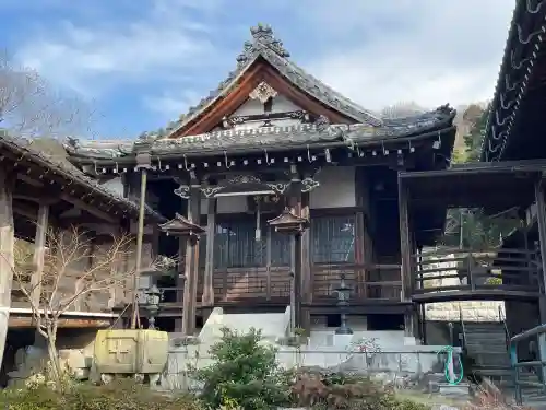 妙感寺の{uncategorized: "未分類", other: "その他", undefined: "問題あり", building: "その他建物", grave: "お墓", sacred_gate: "鳥居", guardian: "狛犬", statue: "像", buddha: "仏像", history: "歴史", nature: "自然", garden: "庭園", animal: "動物", pagoda: "塔", temizu: "手水舎", mountain_gate: "山門・神門", sanctuary: "本殿・本堂", subordinate: "末社・摂社", art: "芸術", scenery: "景色", jizo: "地蔵", ema: "絵馬", goshuin: "御朱印", omikuji: "おみくじ", items: "授与品その他", amulet: "お守り", goshuincho: "御朱印帳", eats: "食事", festival: "お祭り", votive_dance: "神楽", shichigosan: "七五三参", wedding: "結婚式", experience: "体験その他", initially: "初詣", around: "周辺", anti_infection: "感染症対策"}