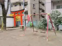 出世稲荷神社（春日稲荷神社）の建物その他