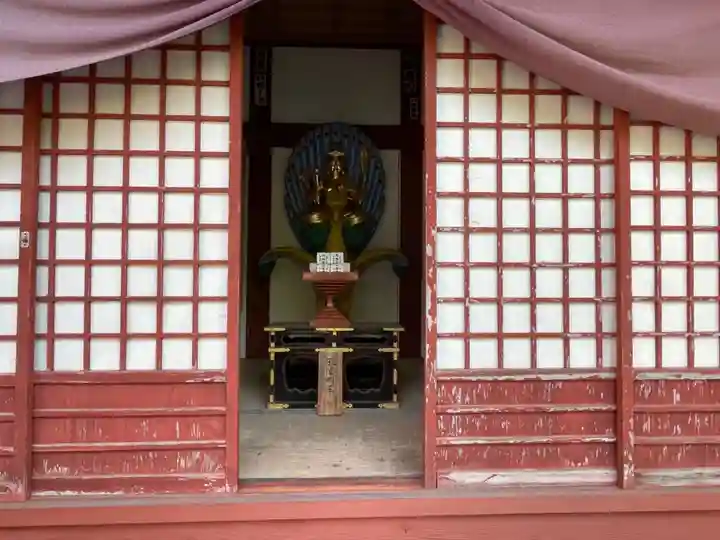 成相寺の本殿・本堂