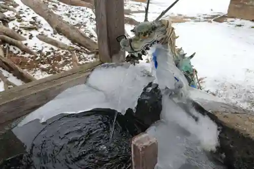 多田野本神社の手水