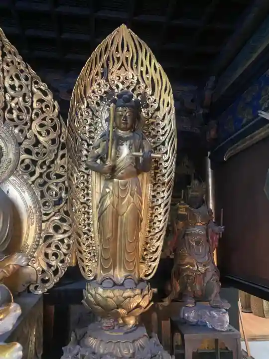 施福寺の{uncategorized: "未分類", other: "その他", undefined: "問題あり", building: "その他建物", grave: "お墓", sacred_gate: "鳥居", guardian: "狛犬", statue: "像", buddha: "仏像", history: "歴史", nature: "自然", garden: "庭園", animal: "動物", pagoda: "塔", temizu: "手水舎", mountain_gate: "山門・神門", sanctuary: "本殿・本堂", subordinate: "末社・摂社", art: "芸術", scenery: "景色", jizo: "地蔵", ema: "絵馬", goshuin: "御朱印", omikuji: "おみくじ", items: "授与品その他", amulet: "お守り", goshuincho: "御朱印帳", eats: "食事", festival: "お祭り", votive_dance: "神楽", shichigosan: "七五三参", wedding: "結婚式", experience: "体験その他", initially: "初詣", around: "周辺", anti_infection: "感染症対策"}