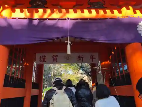 葛飾八幡宮の山門・神門