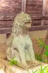 宇那禰神社の狛犬