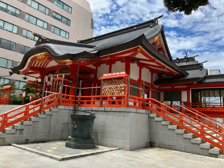 花園神社の本殿・本堂