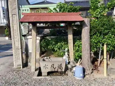 来応寺の手水舎