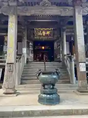 青岸渡寺の本殿