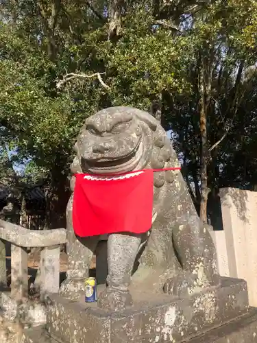 白鳥神社の狛犬