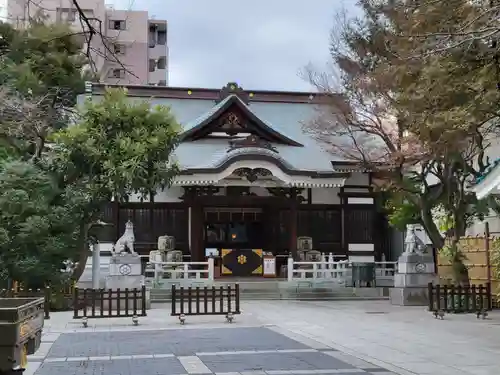 鳥越神社の本殿・本堂