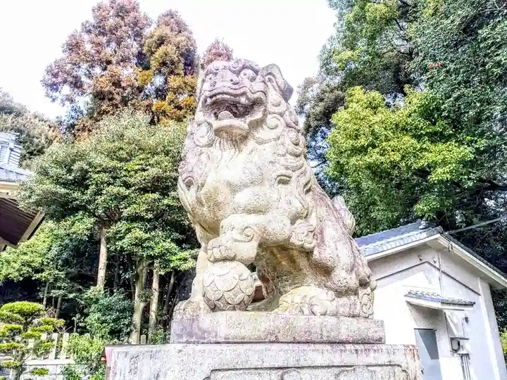 多賀社(草木多賀社)の狛犬