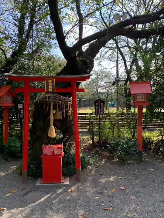 冠稲荷神社の末社・摂社
