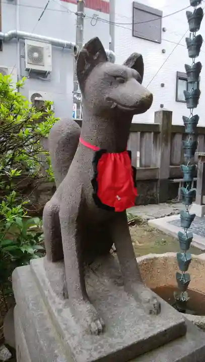 感應稲荷神社の狛犬