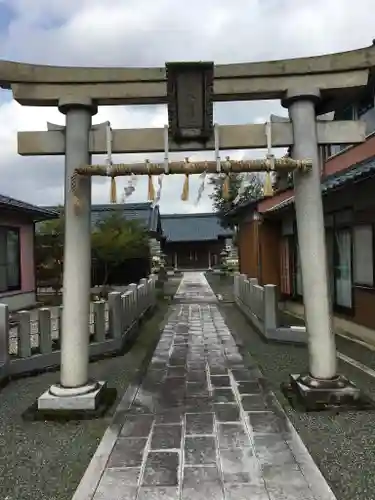 若宮八幡神社の鳥居